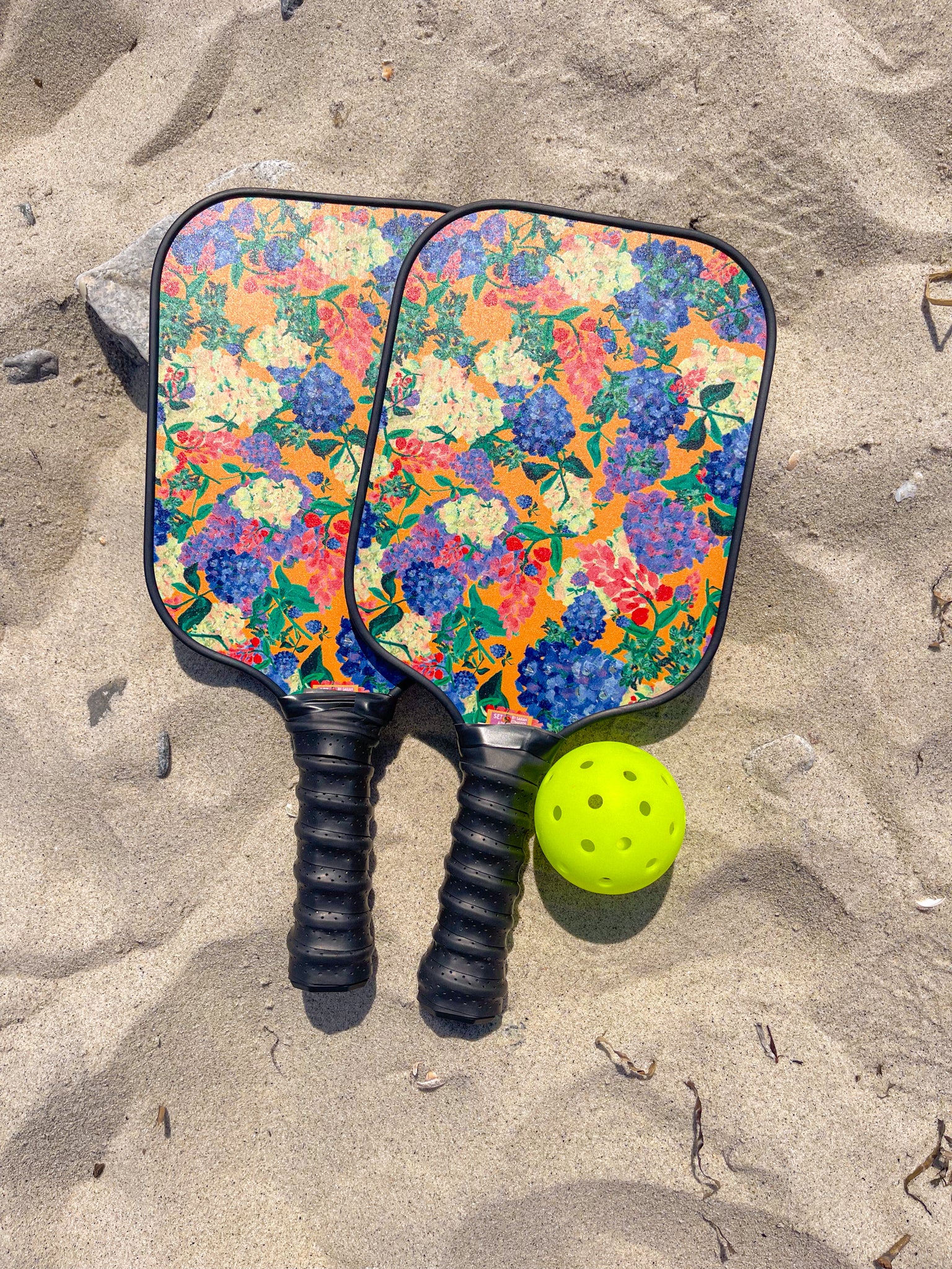 Painted Hydrangea's & Lilacs Gold Pickleball Paddle Set