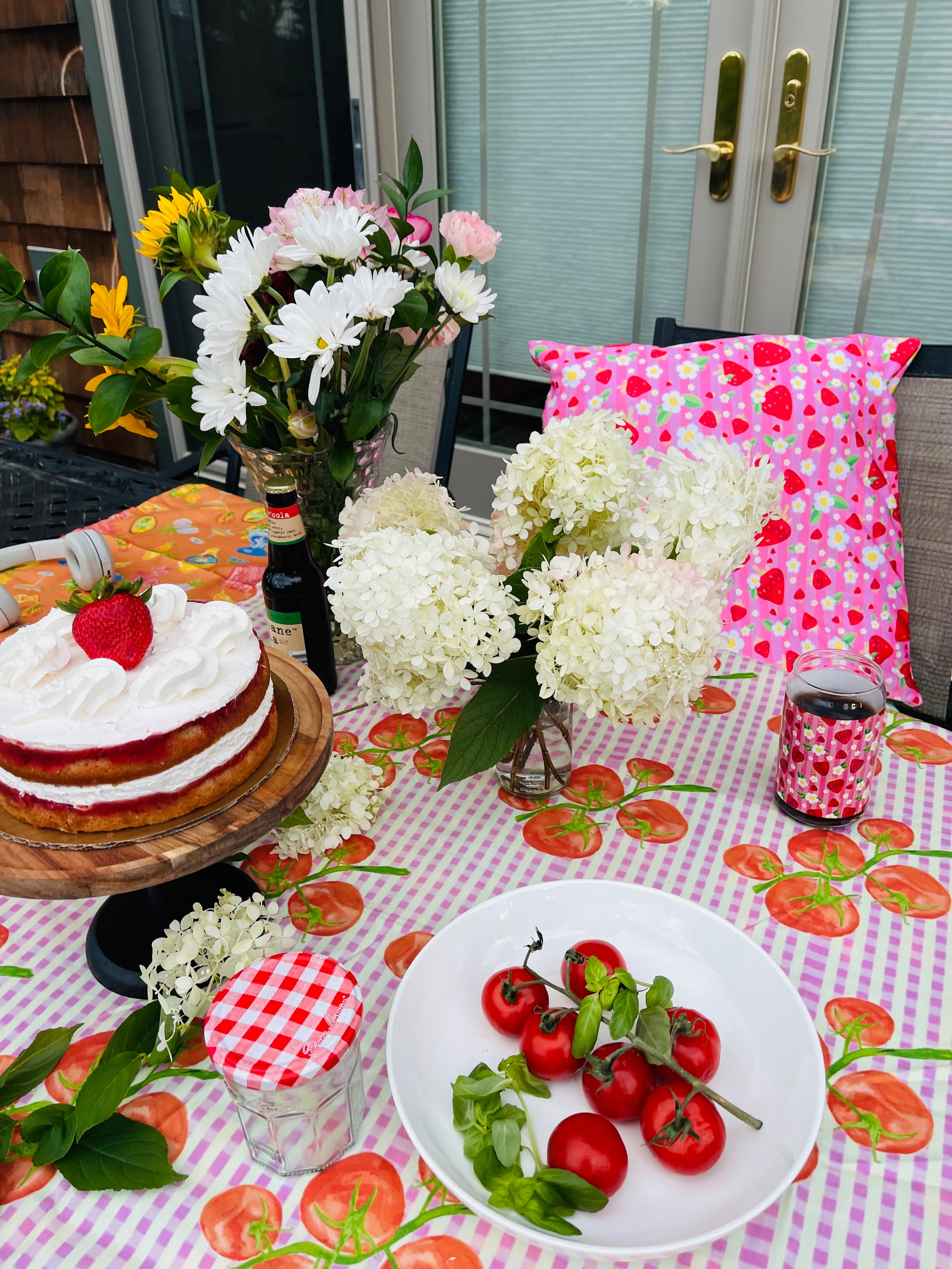 Gingham Tomato | Square Tablecloth 🍅