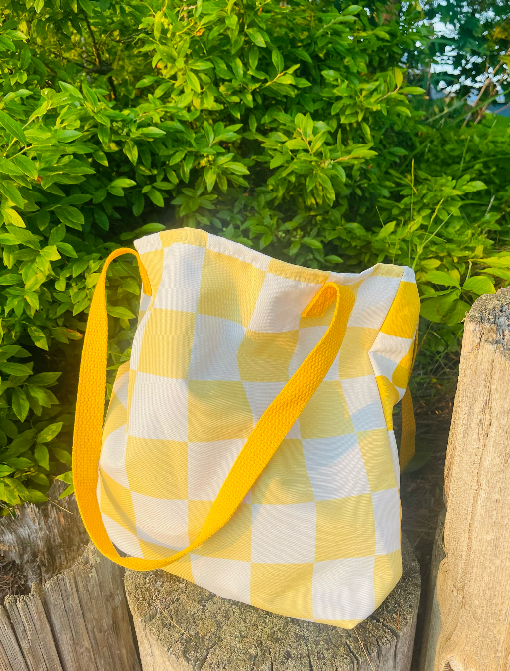 Trendy Retro Yellow Checkered Tote Bag 🌼