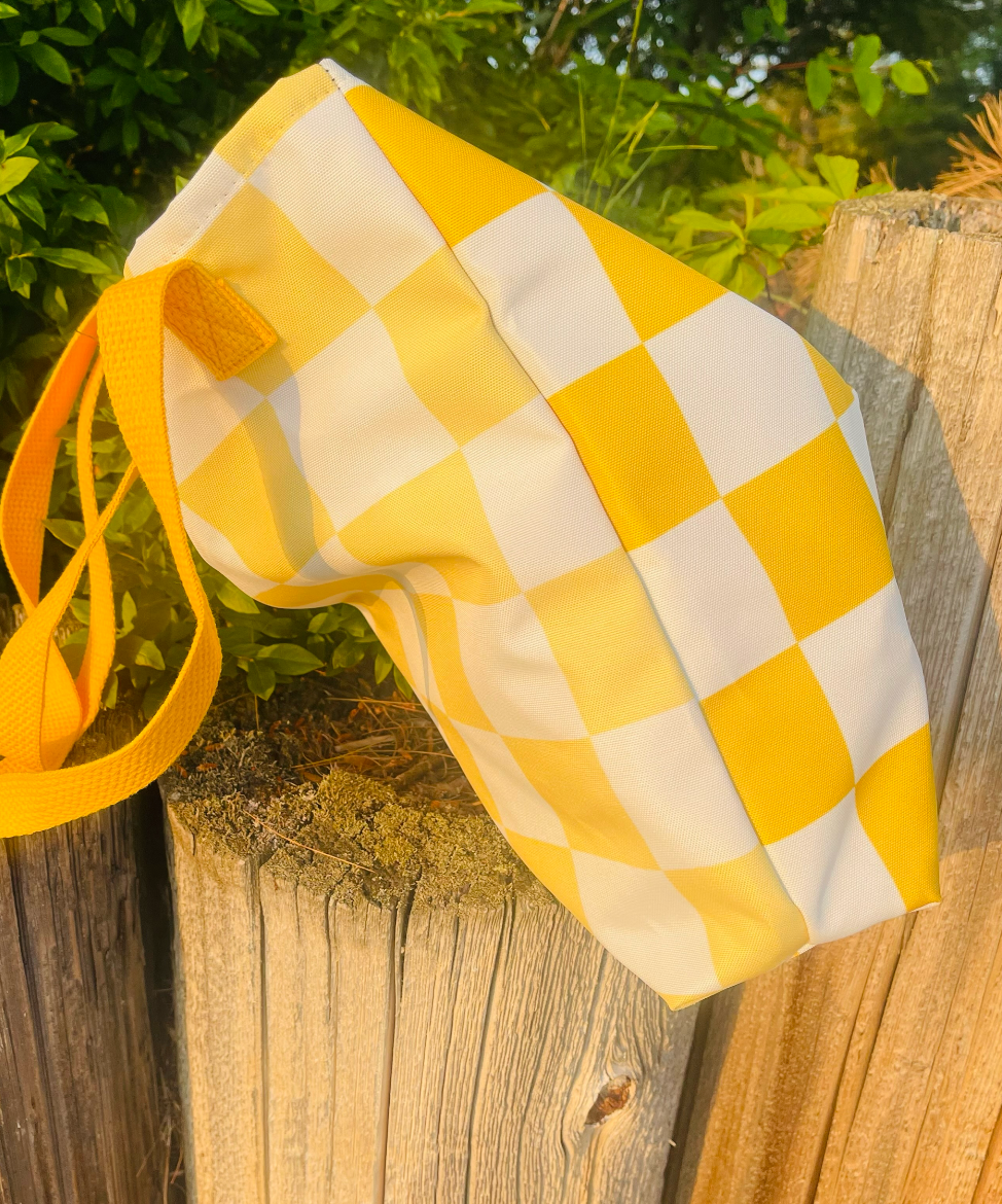Trendy Retro Yellow Checkered Tote Bag 🌼