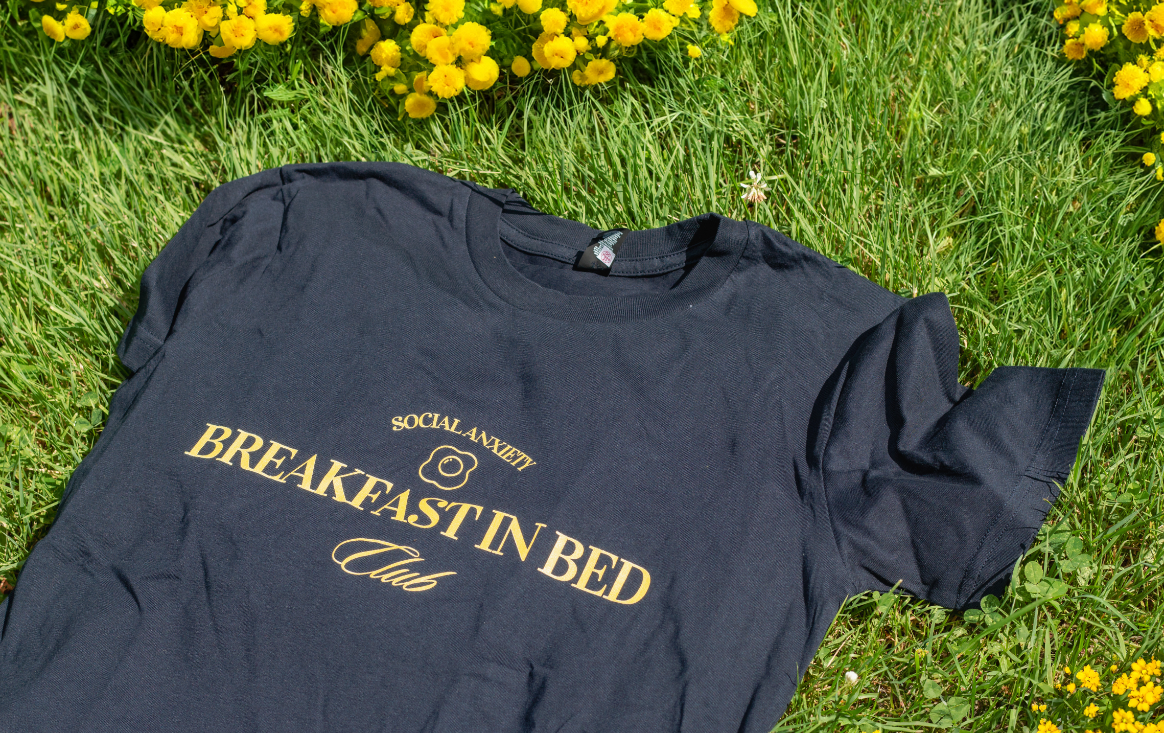 Social Anxiety Breakfast in Bed Club Comfort Tee 🥐
